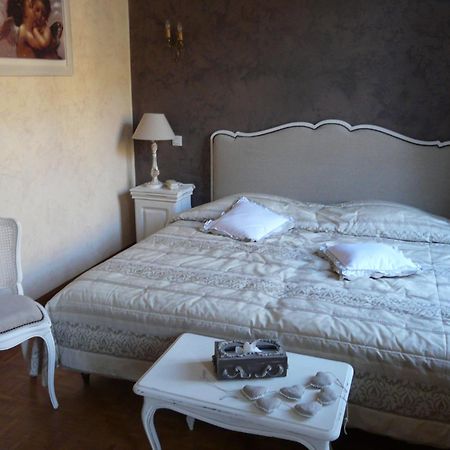 Logis Hostellerie Du Grand Duc Hotel Restaurant Gincla エクステリア 写真