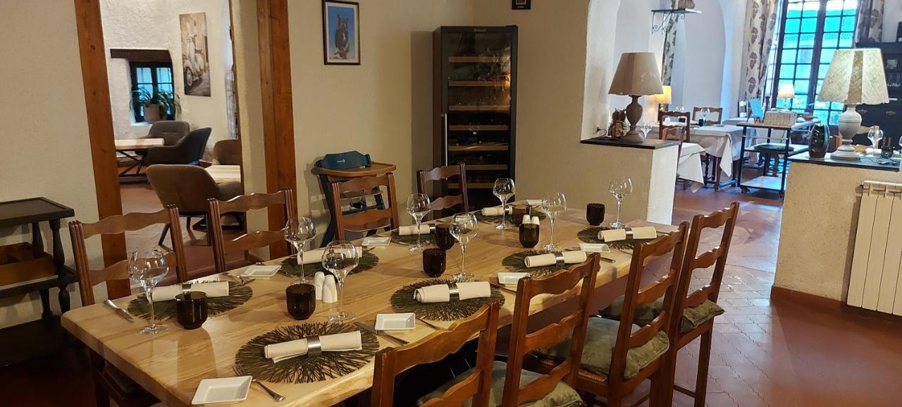 Logis Hostellerie Du Grand Duc Hotel Restaurant Gincla エクステリア 写真