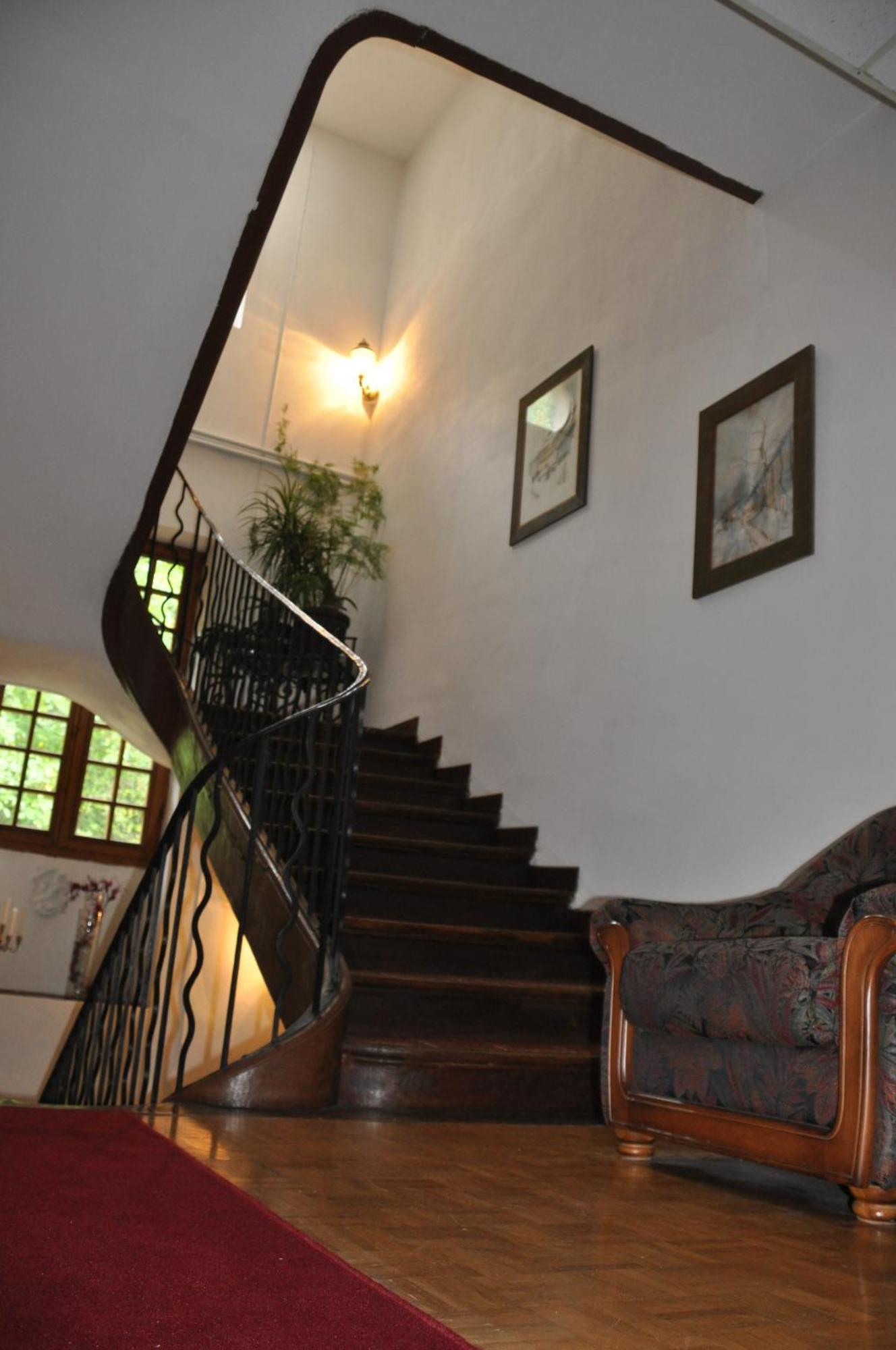 Logis Hostellerie Du Grand Duc Hotel Restaurant Gincla エクステリア 写真