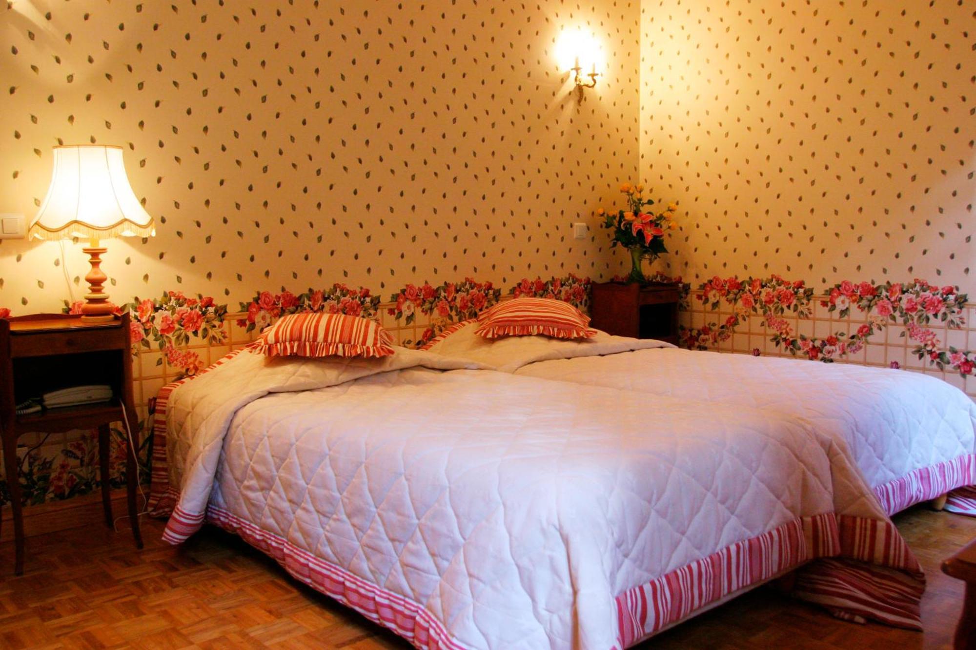 Logis Hostellerie Du Grand Duc Hotel Restaurant Gincla 部屋 写真