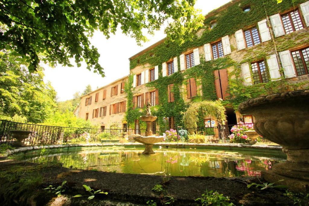 Logis Hostellerie Du Grand Duc Hotel Restaurant Gincla エクステリア 写真