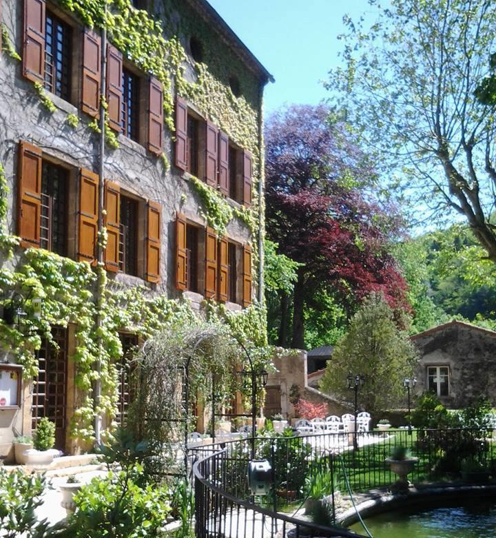 Logis Hostellerie Du Grand Duc Hotel Restaurant Gincla エクステリア 写真