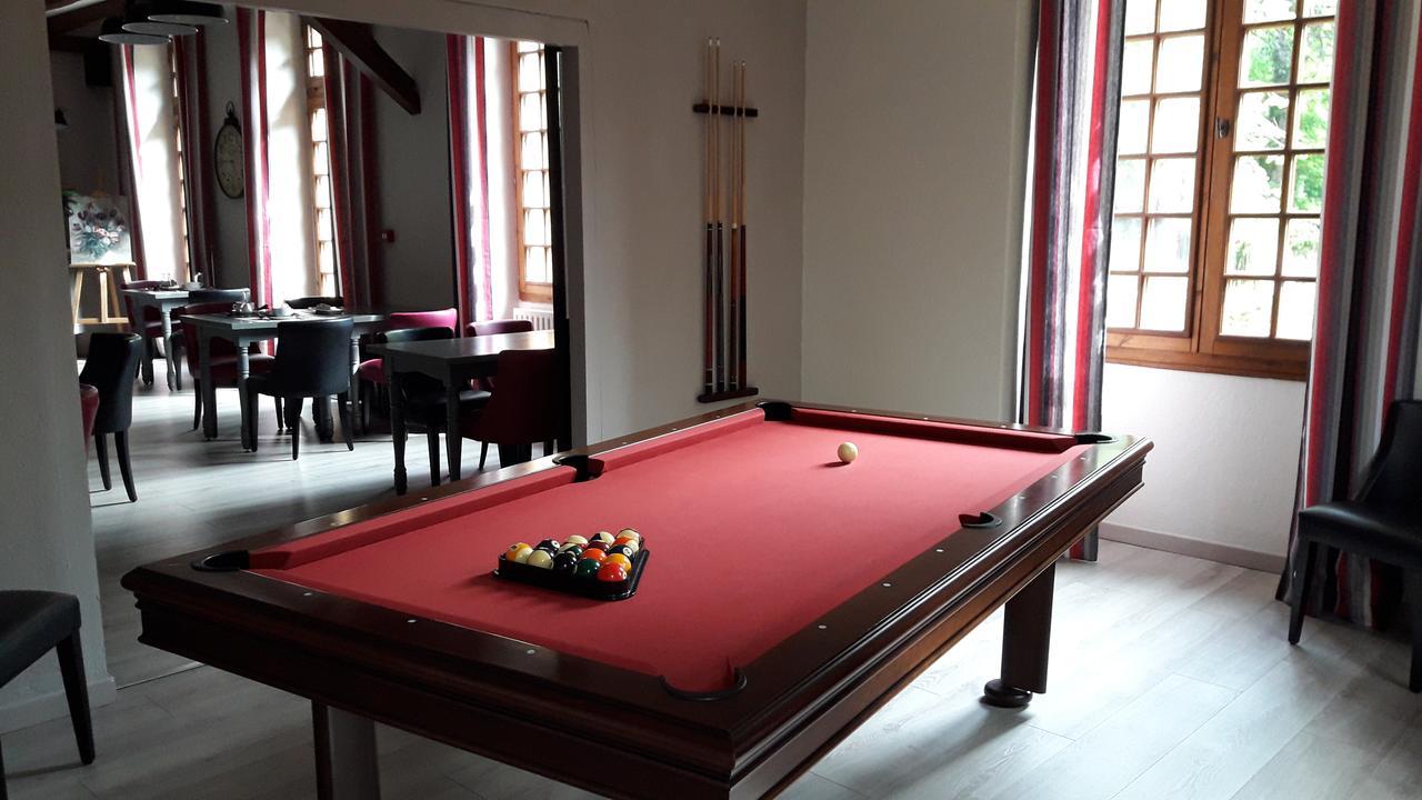 Logis Hostellerie Du Grand Duc Hotel Restaurant Gincla エクステリア 写真