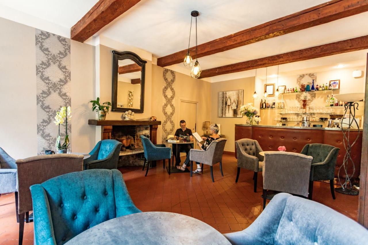 Logis Hostellerie Du Grand Duc Hotel Restaurant Gincla エクステリア 写真