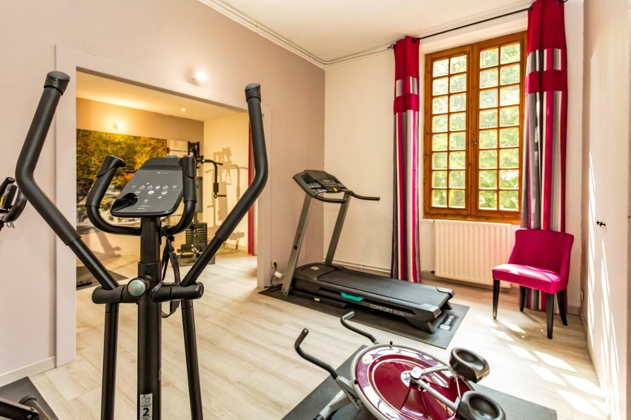 Logis Hostellerie Du Grand Duc Hotel Restaurant Gincla エクステリア 写真