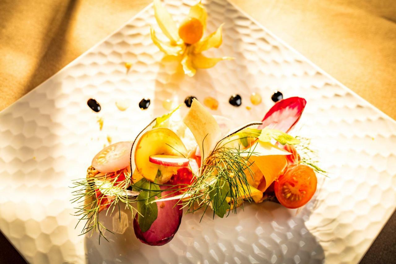 Logis Hostellerie Du Grand Duc Hotel Restaurant Gincla エクステリア 写真